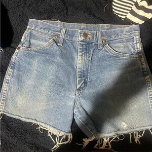 Wrangler Light Blue Denim Jeans with Branded Tag. Got a small size need to sell